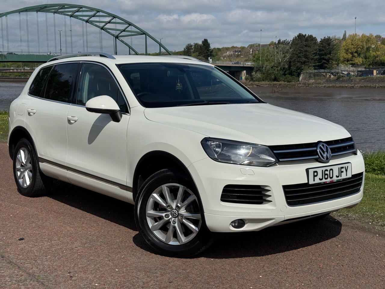 2011 VOLKSWAGEN TOUAREG for sale