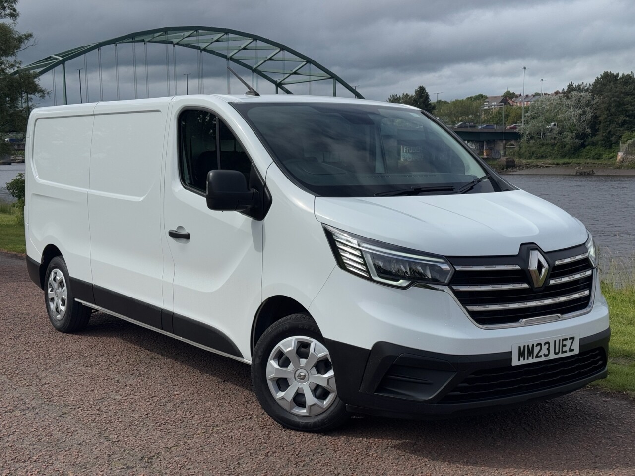 2023 RENAULT TRAFIC for sale