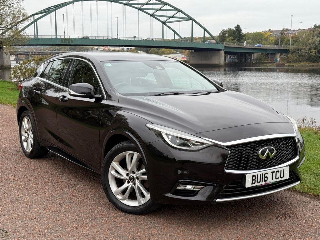 2016 INFINITI Q30 for sale