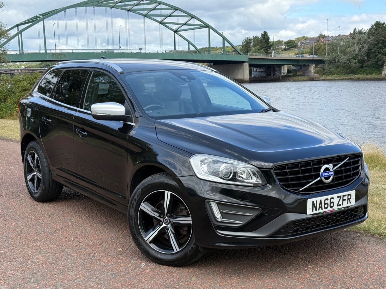 2016 VOLVO XC60 for sale