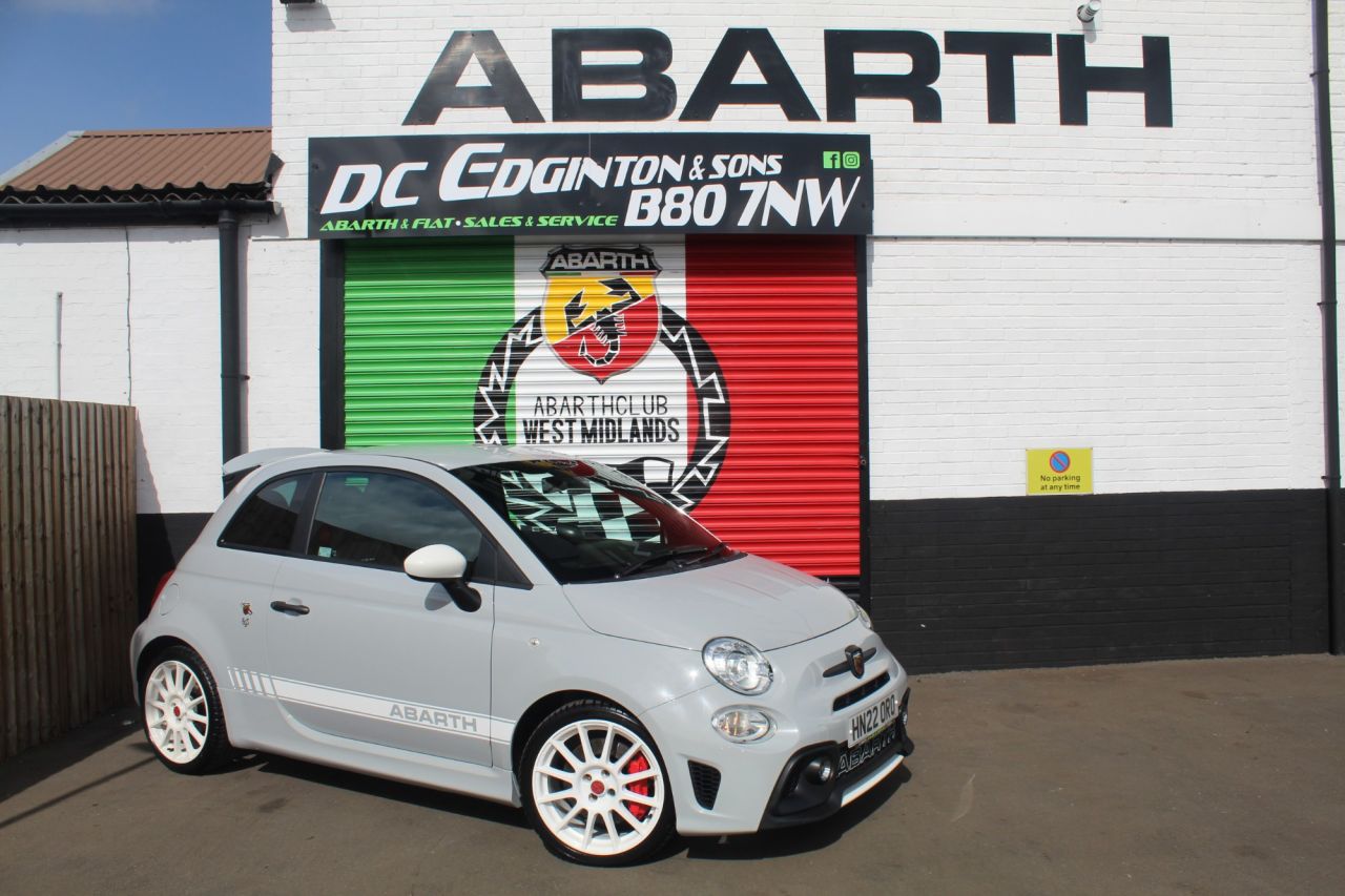 2022 ABARTH 695 for sale
