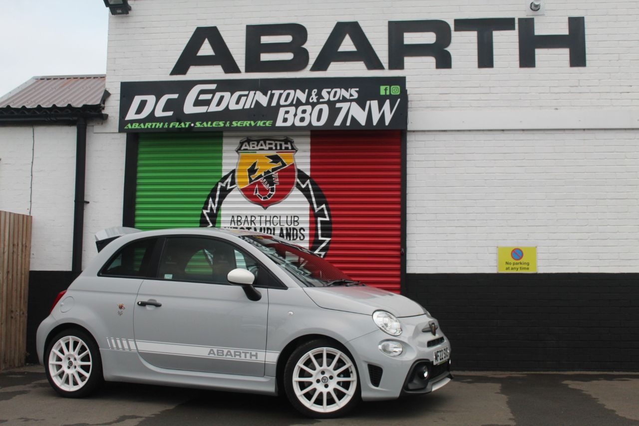 2022 ABARTH 695 for sale