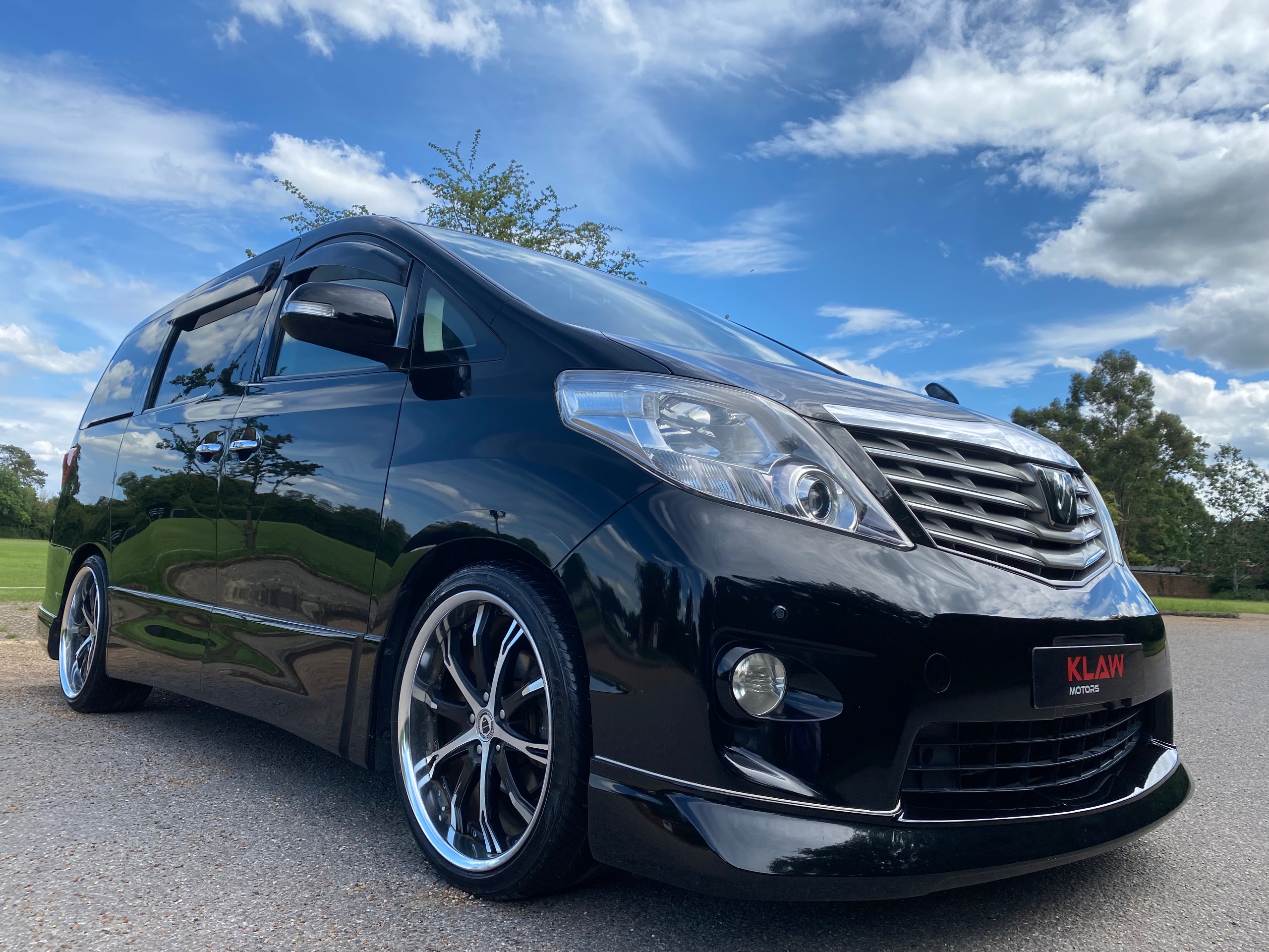 2009 TOYOTA ALPHARD for sale
