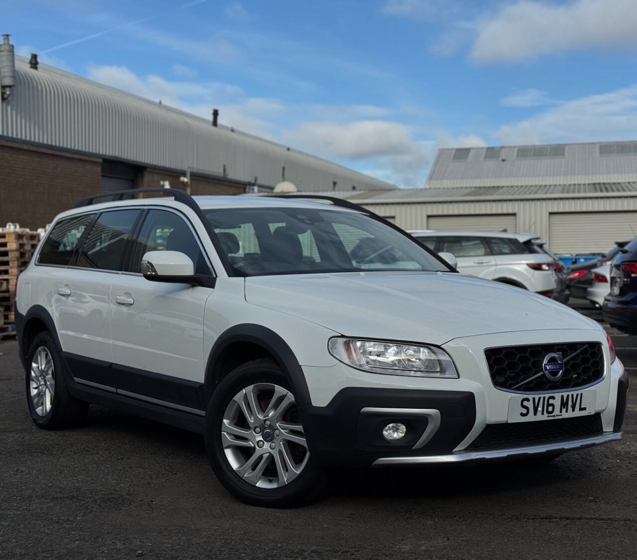 2016 VOLVO XC70 for sale