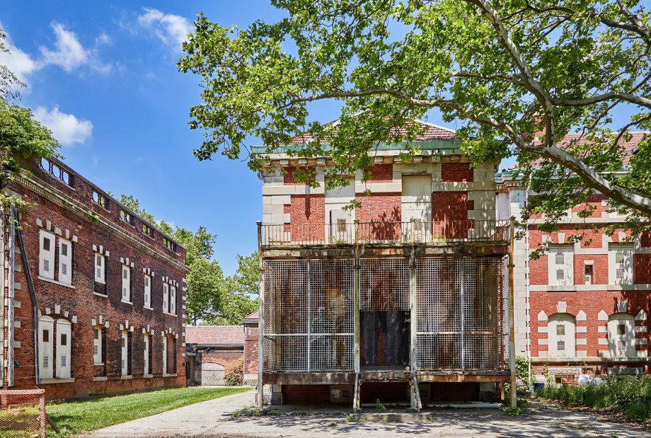 Ellis Island Hospital