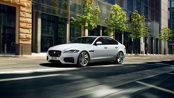 Jaguar // XF