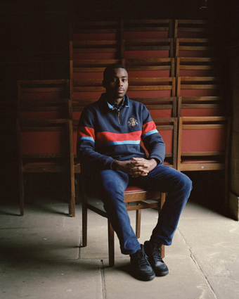 Cian Oba Smith, Le Monde