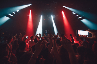 Chris Schweizer, Hï Ibiza