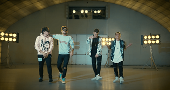 ADEXE Y NAU FT. MAU Y RICKY