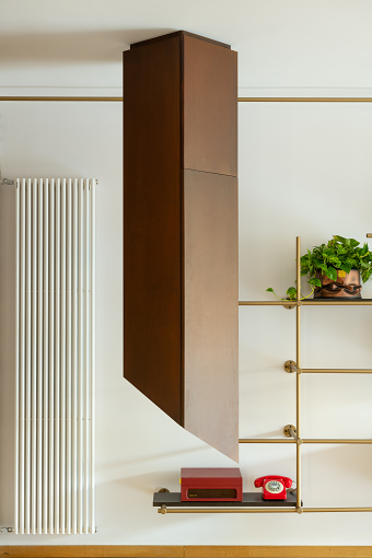 BOULEVARD | Mobile contenitore a soffitto in corten