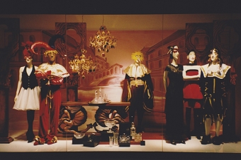 Jashanmal Display Windows - Dubai 1994/1998
