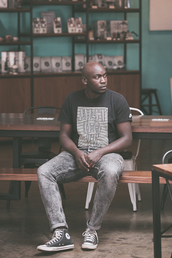 MAKING PORTRAITS at Connect Coffee Roasters Nashon