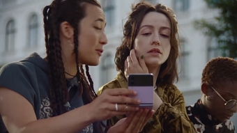 Samsung - Join The Flip Side