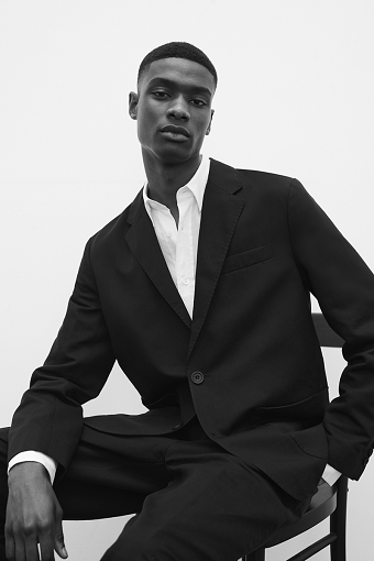 COS - Tailoring Editorial 2023