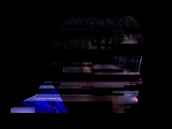 V9 Trailer