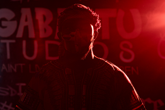 ARAFAT SCARF HEADGEAR WRAP MEN STUDIO PORTRAITS