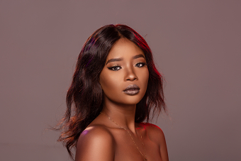 STUDIO BEAUTY FASHION PORTRAITS