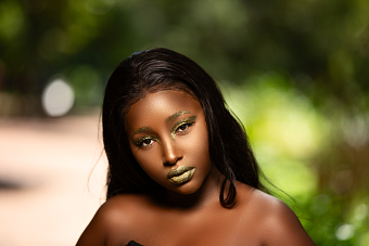 OUTDOORS BEAUTY PORTRAITS