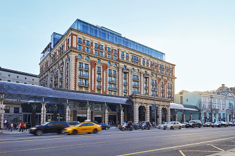 The Carlton Hotel
