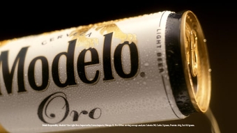 Modelo Oro (House Party)