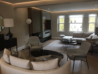 Private Apartment in Earls Court