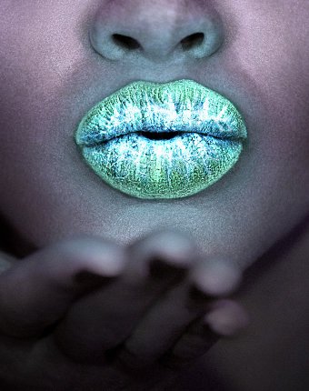 Retouching Chewing Gum Campaign - Spearmint