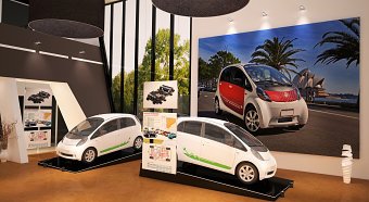 Car-showroom products render theme