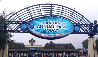 Thorpe Park Signage