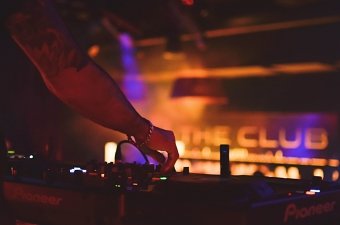 SEVEN nightlife photography
