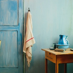 VAN GOGH'S BEDROOMS: LET YOURSELF IN