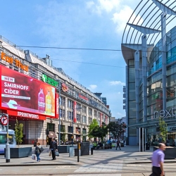 Smirnoff Cider uses location data and weather-activated digital out-of-home to reach summer soci