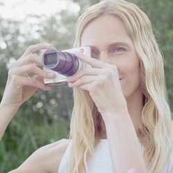 Leica C-Lux. Get closer to the ones you love.
