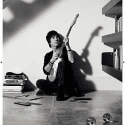  Johnny Marr x Sonos & Dazed