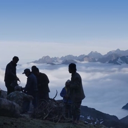 Le peuple au dessus des nuages - Documentaire