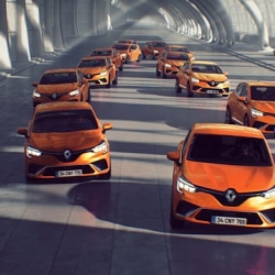 RENAULT – Clio Wireless