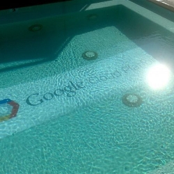 Arranging a cocktail reception for Google