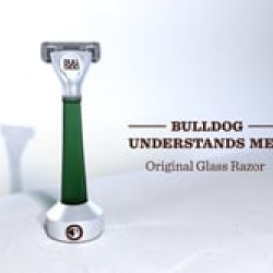 Bulldog Skincare Glass Razor