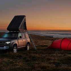 Land Rover Defender by Alexander Rhind