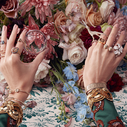 Gucci. Accessory Vogue Italia/Vanity Fair - by Fulvio Bonavia
