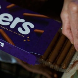 Cadbury - Fingers Big and Small