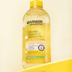 GARNIER SKIN ACTIVE MICELLAR VITAMIN C CLEANSING WATER