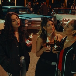 Modelo: Mark of a Fighter Latina Lowriders
