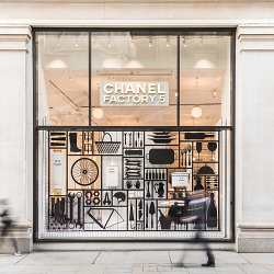 Chanel N5 Selfridges Corner Store