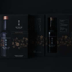 Kinobi Gin Package Design