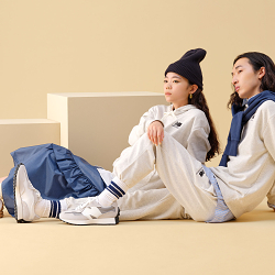 New Balance Campaign 327 "All is my style."