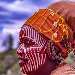 KENYAN TRADITIONAL PORTRAITS OUTDOORS ONLOCATION MAASAI