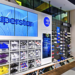 Adidas - Interactive branded spaces in JD