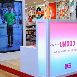 Uniqlo - UMOOD