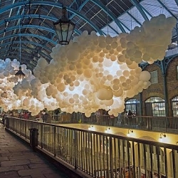 Covent Garden - 'Heart Beat' Installation, Charles Pétillon