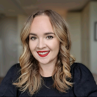 Lisa Dickinson-Fox